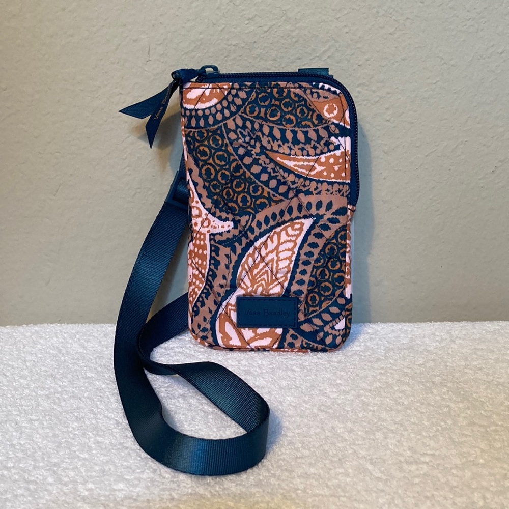 Vera Bradley Ultralight RFID Mini Cell Phone Crossbody Bag in Fern Paisley